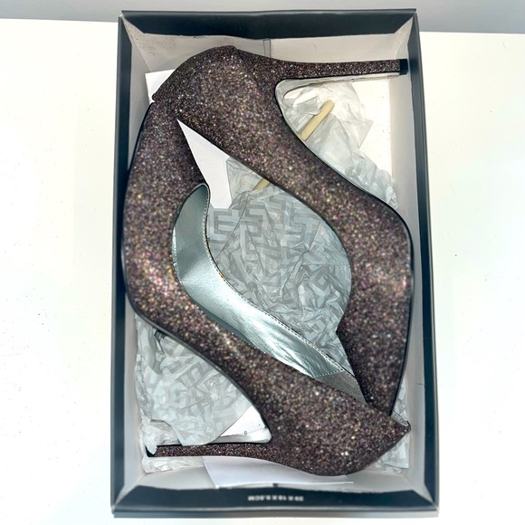 H by Halston Pumps - Picture 10 of 11